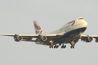 British Airways 747-400 on Finals